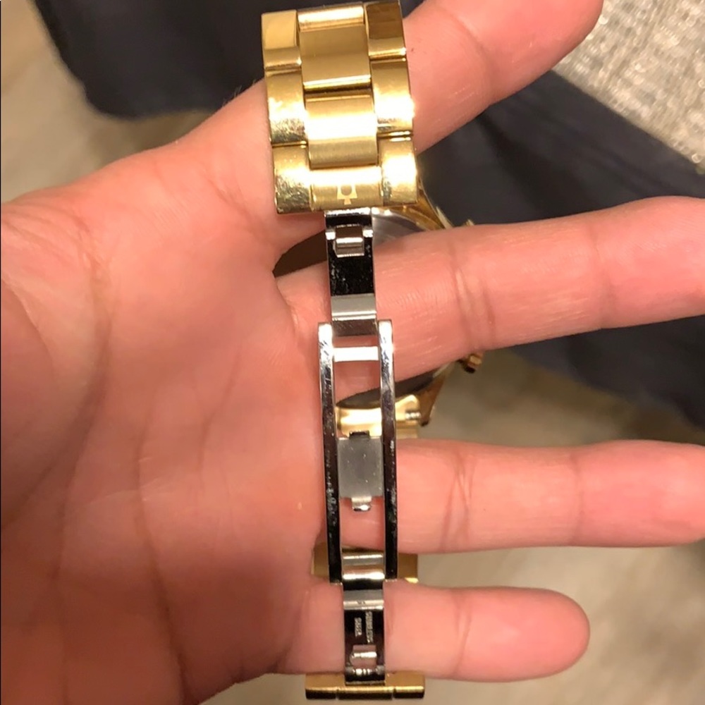 Bulova watch - Picture 3 of 4